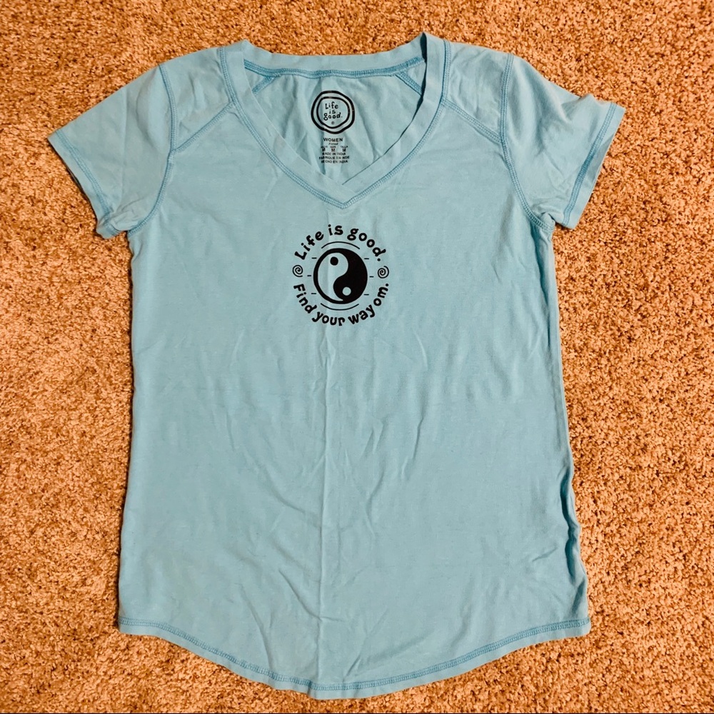 Life Is Good: “find your way om.” ☯️ M Blue Tee